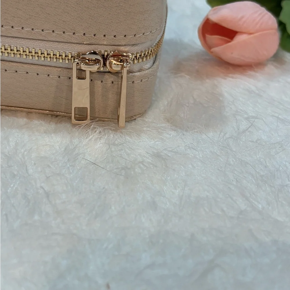 Travel Custom Portable Jewelry Storage Case – 